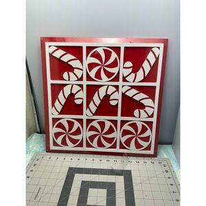 Christmas peppermint Tic‎ Tac Toe game